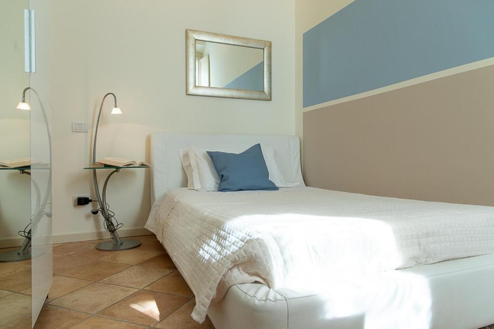Zara D'Amare A Pesaro 10 Metri Dalla Spiaggia By Yohome Kültér fotó