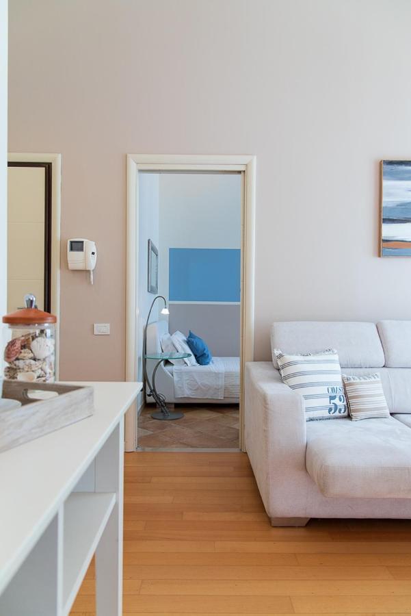 Zara D'Amare A Pesaro 10 Metri Dalla Spiaggia By Yohome Kültér fotó